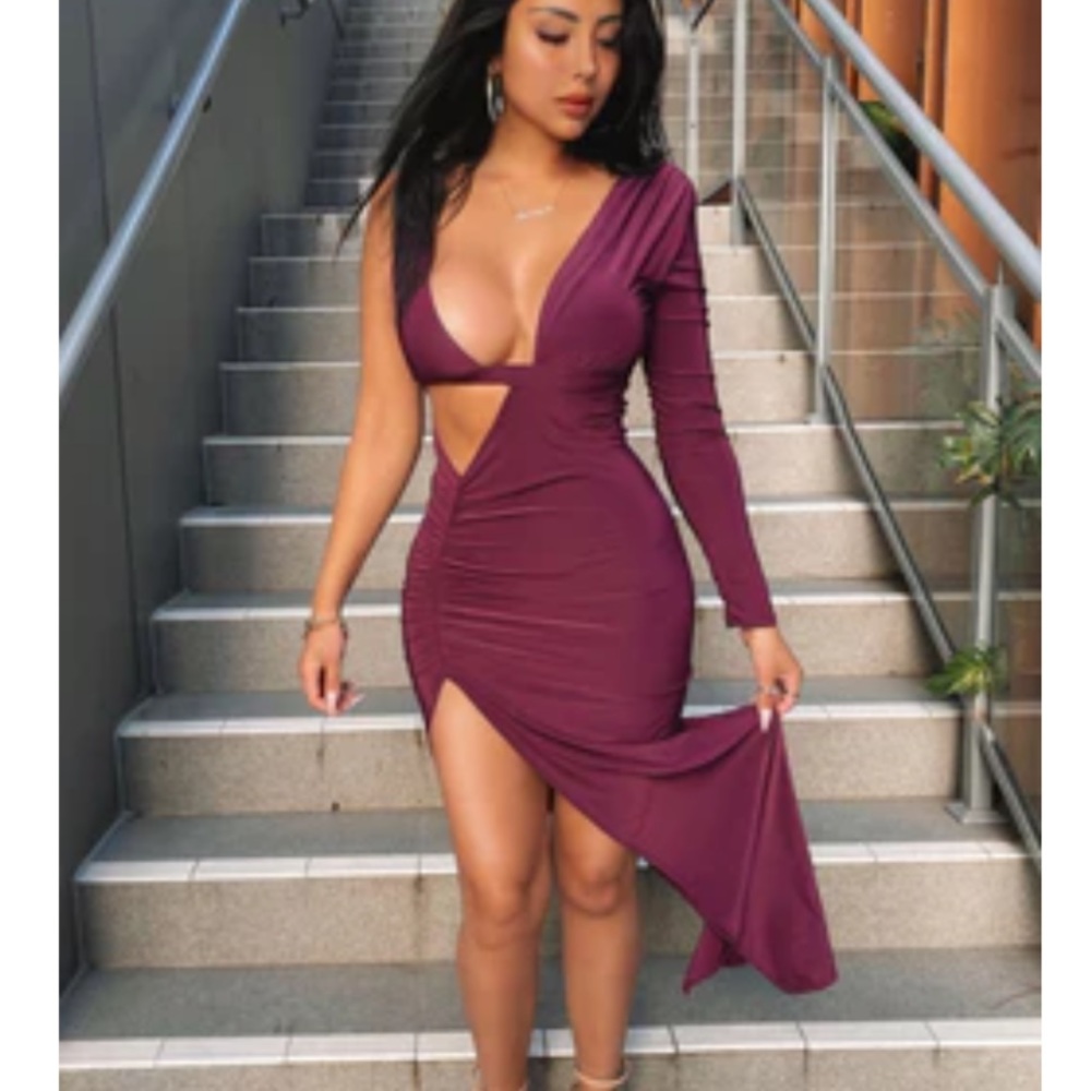 Fashion Nova Easy Breezy Shoulder Pad Maxi Dress. sz SMALL